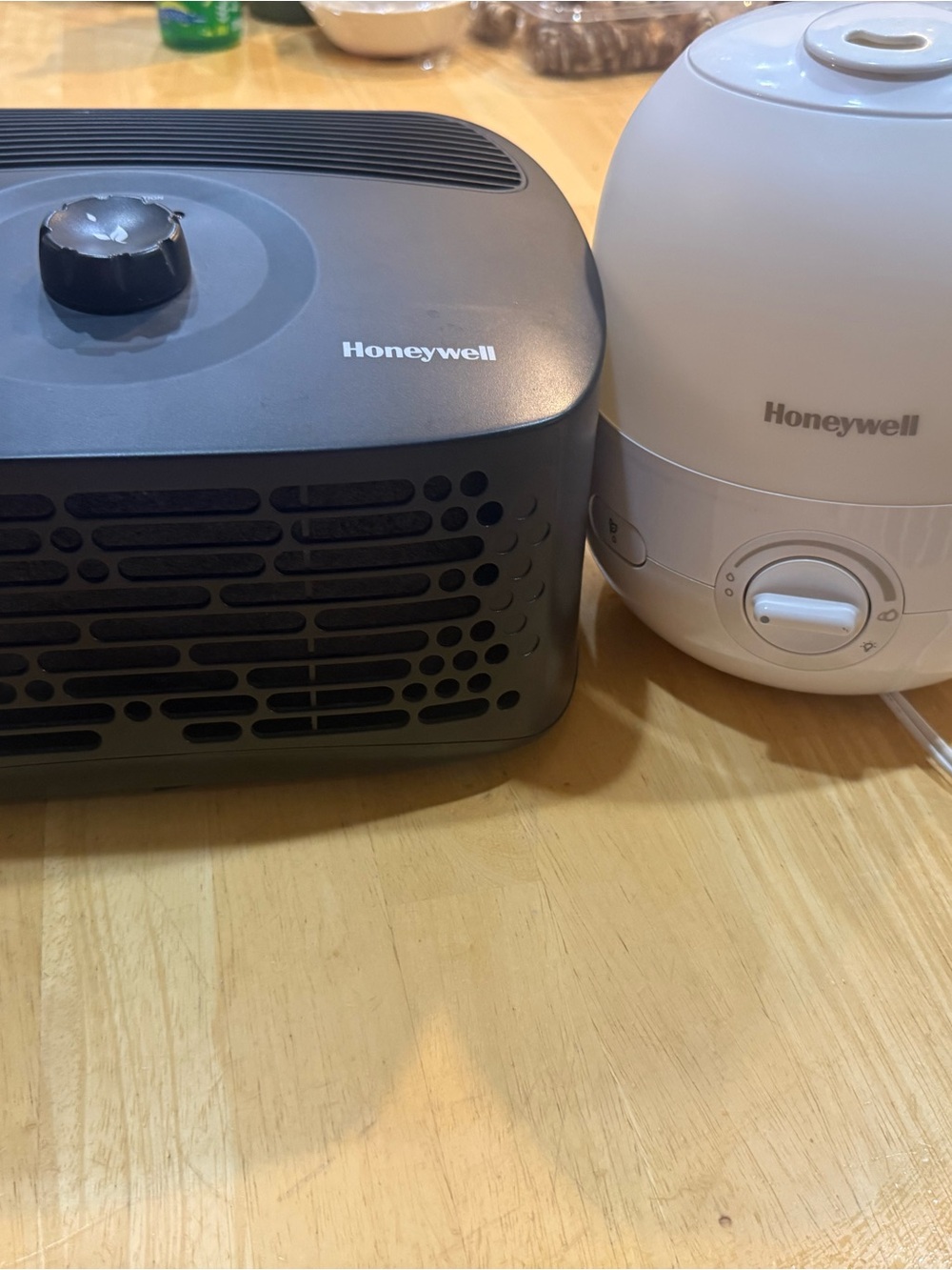 Honeywell Air Purifier and Humidifier Duo - Black & White
